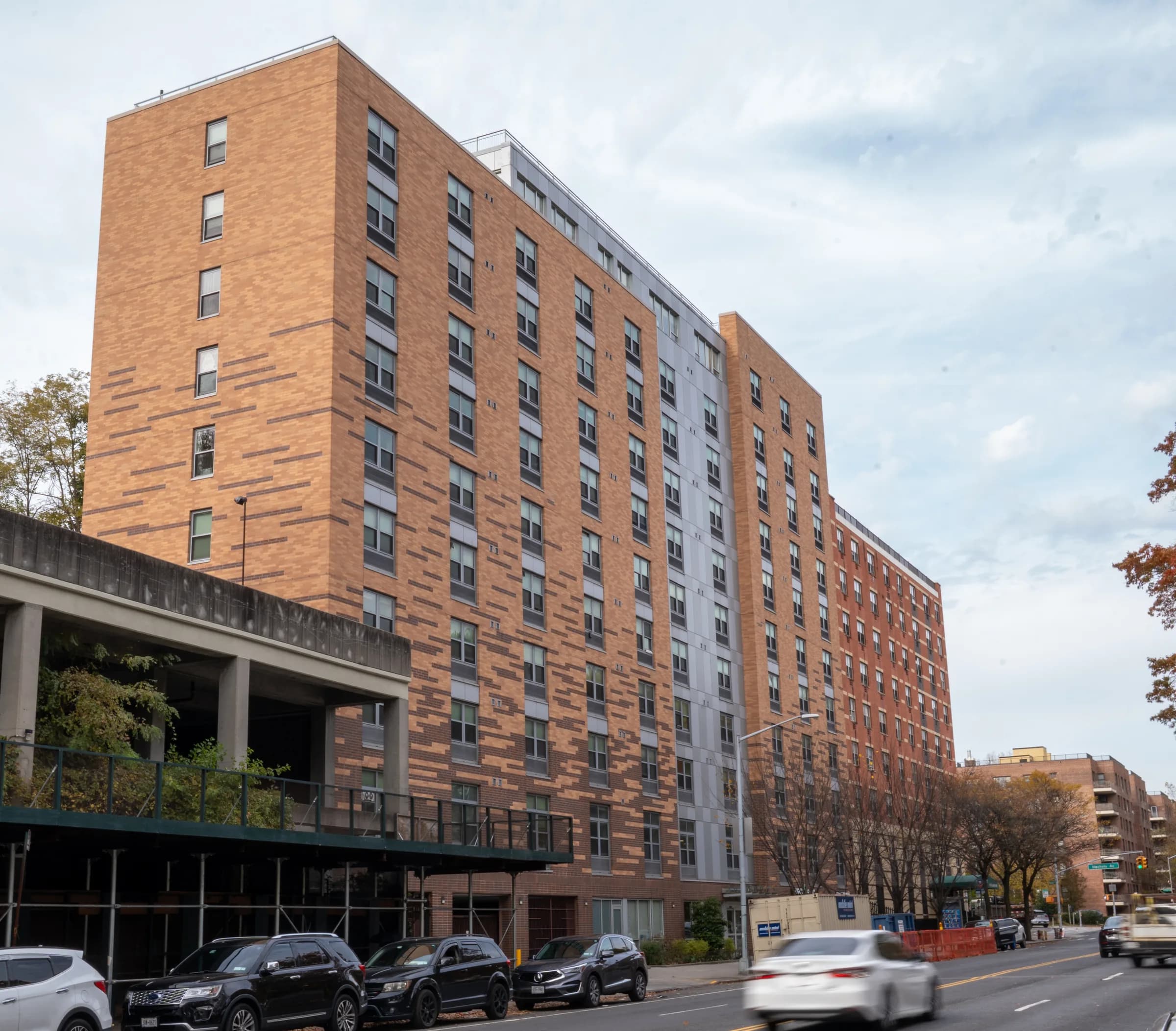 Exterior view of the multifamily building at 6469 Broadway in the Bronx