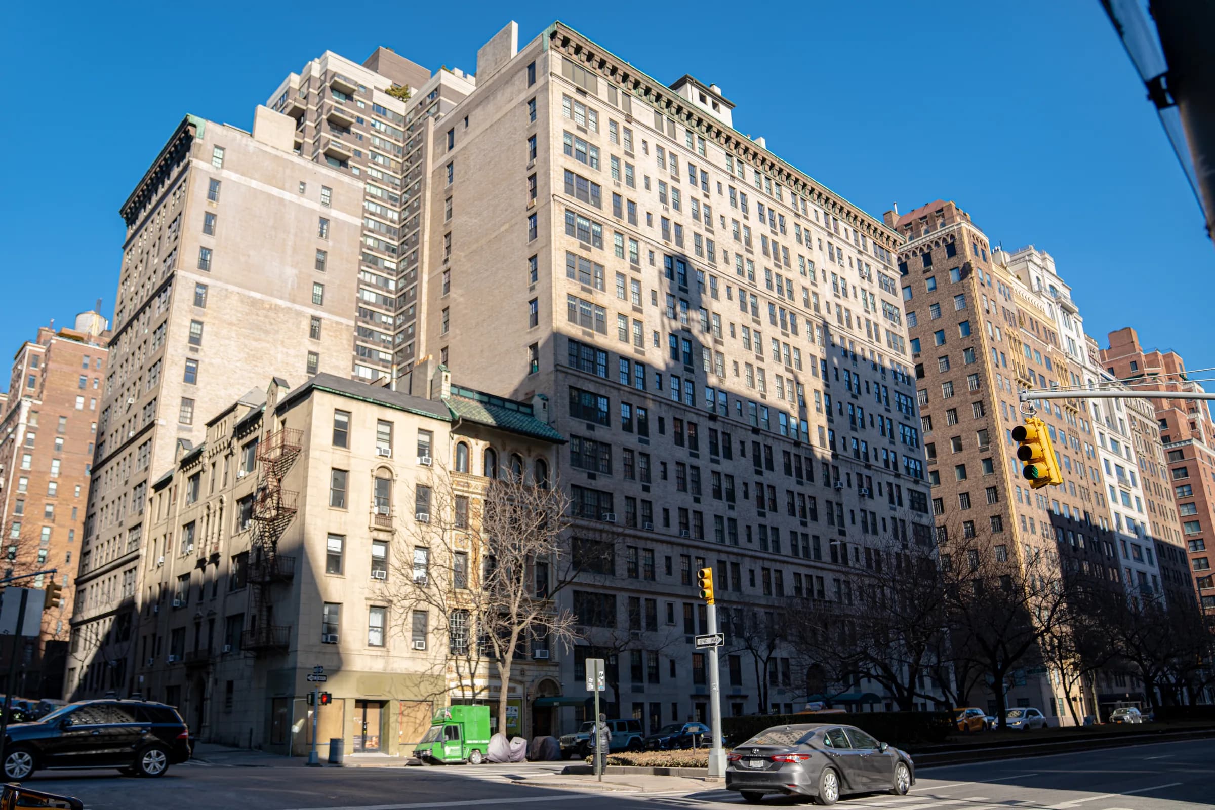 Street view of the residential building at 1088 Park Avenue in Manhattan